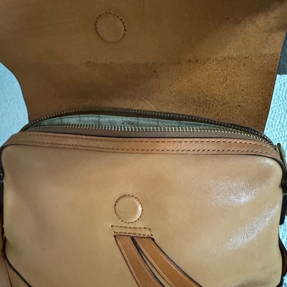 Ralph Lauren Camel Leather Crossbody Bag - Picture 4 of 9